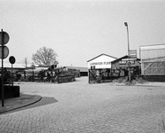 856121 Gezicht op het terrein van houthandel N.V. Wiert Duprée (Verlengde Hoogravenseweg 103) te Utrecht.